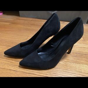 Forever 21 black suede pumps never worn size 7.5